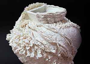 Distinctive Ceramic Lace of the Era by Sukumarl Leksawat | ลูกไม้แห่งสมัย โดย สุขุมาล เล็กสวัสดิ์