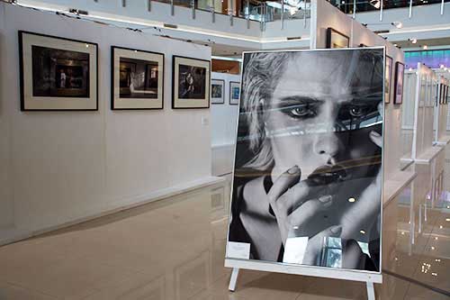จุด Photography Exhibition | By Kamol Phaosavasdi