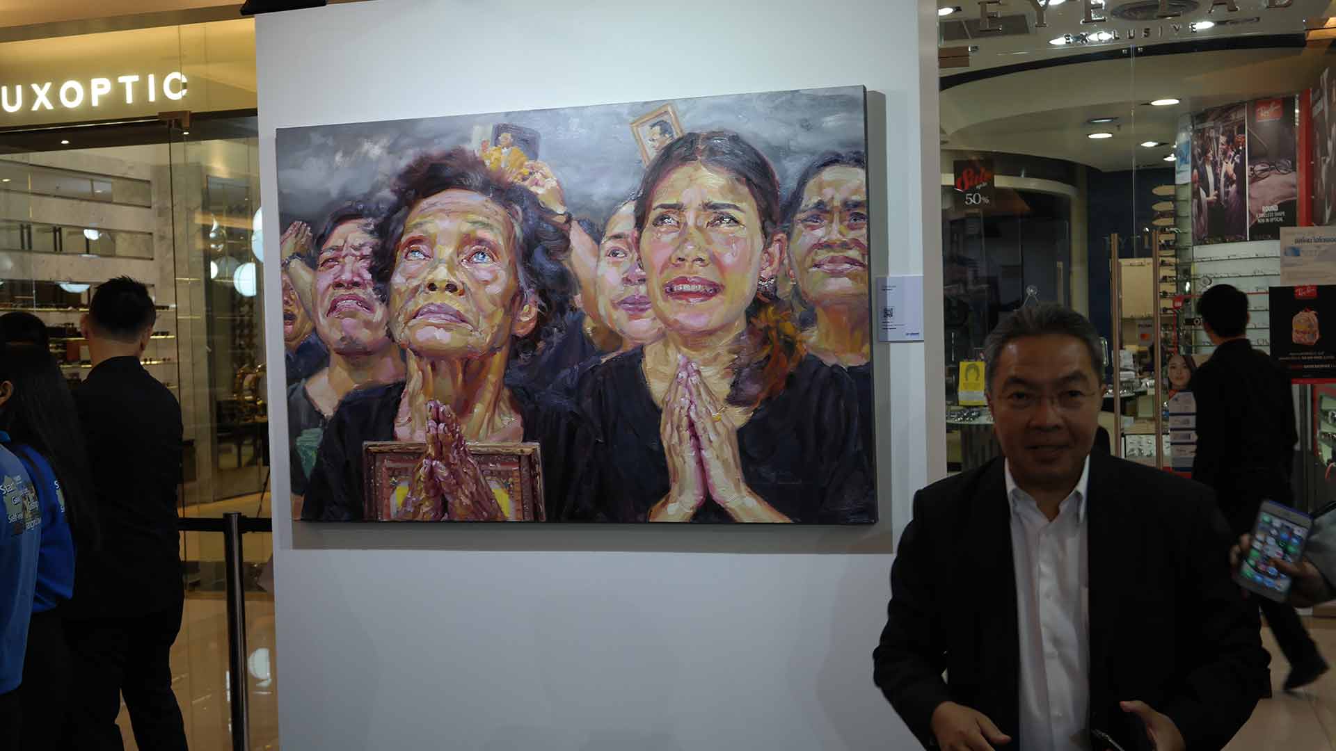 Exhibition Art Auction for Refugees by UNHCR and Venerable Vudhijaya Vajiramedhi | นิทรรศการ งานประมูลศิลปกรรมเพื่อผู้ลี้ภัย โดย สำนักงานข้าหลวงใหญ่ผู้ลี้ภัยแห่งสหประชาชาติร่วมกับท่าน ว.วชิรเมธี