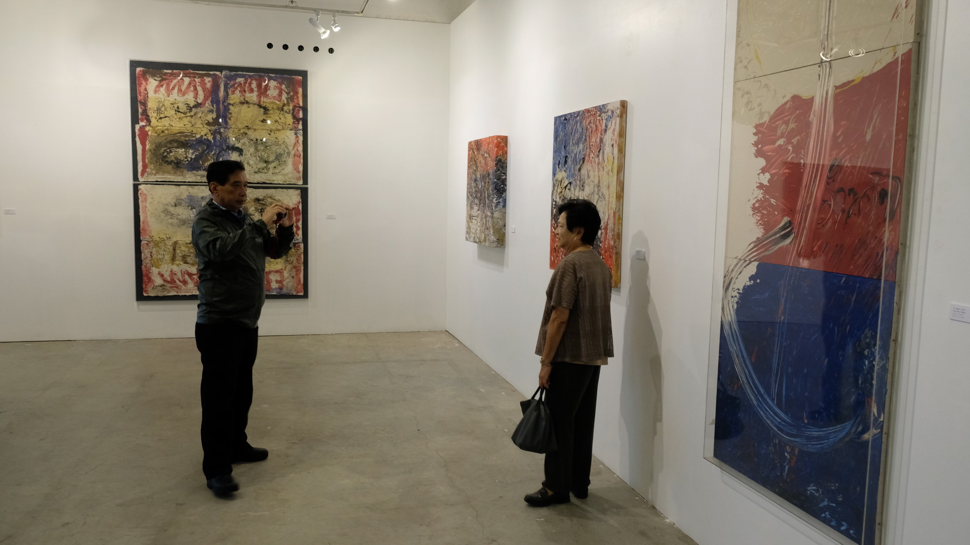 KANYA CHAROENSUPKUL Honorary Exhibition For
                          Prof.Emeritus. Kanya Charoensupkul | นิทรรศการเชิดชูเกียรติ ศ.เกียรติคุณกัญญา เจริญศุภกุล
                          ปริญญาศิลปดุษฎีบัณฑิตกิตติมศักดิ์ สาขาวิชาทัศนศิลป์ ปี พ.ศ. 2560