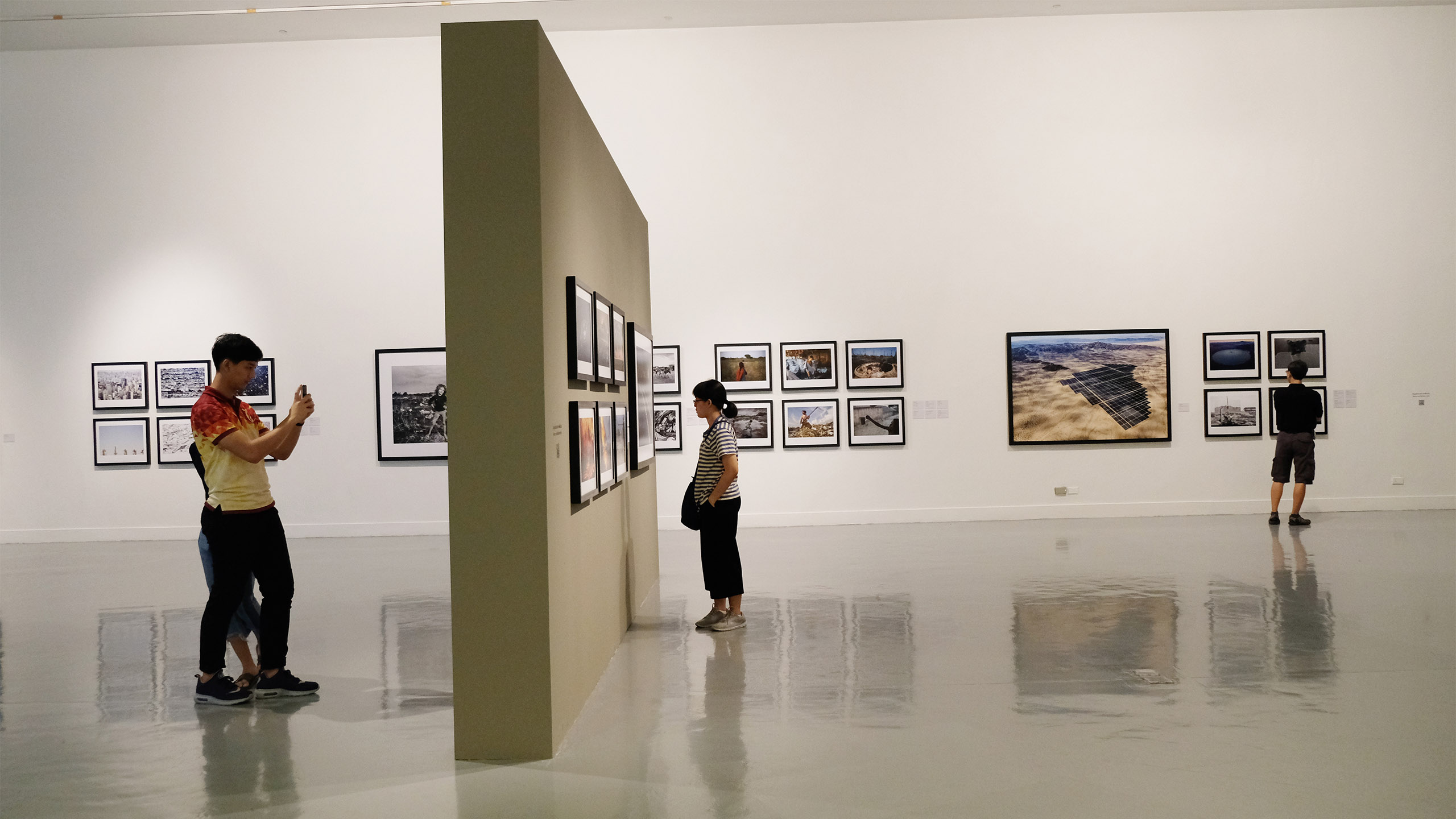 Exhibition Beyond the Air We Breathe: Addressing causes and effects of climate change | นิทรรศการภาพถ่าย