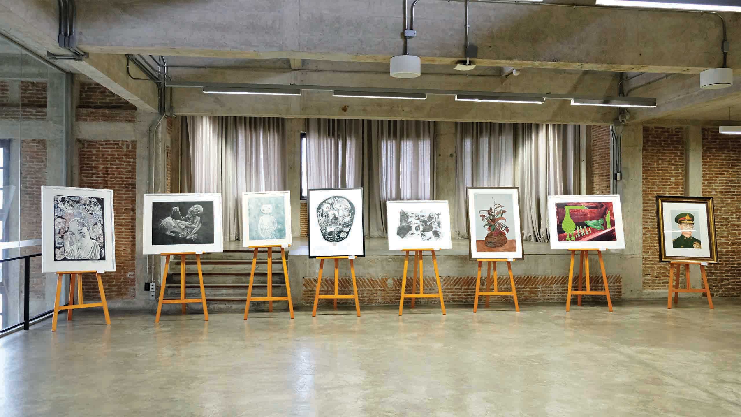 LOOKING 7 By Printmaking of Faculty of Fine Art Bunditpatanasilpa Institute (คณาจารย์และนักศึกษาสาขาวิชาภาพพิมพ์ คณะศิลปวิจิตร สถาบันบัณฑิตพัฒนศิลป์)