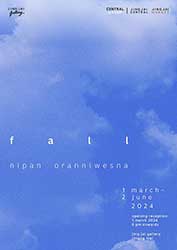 fall โดย นิพันธ์ โอฬารนิเวศน์ (Nipan Oranniwesna)