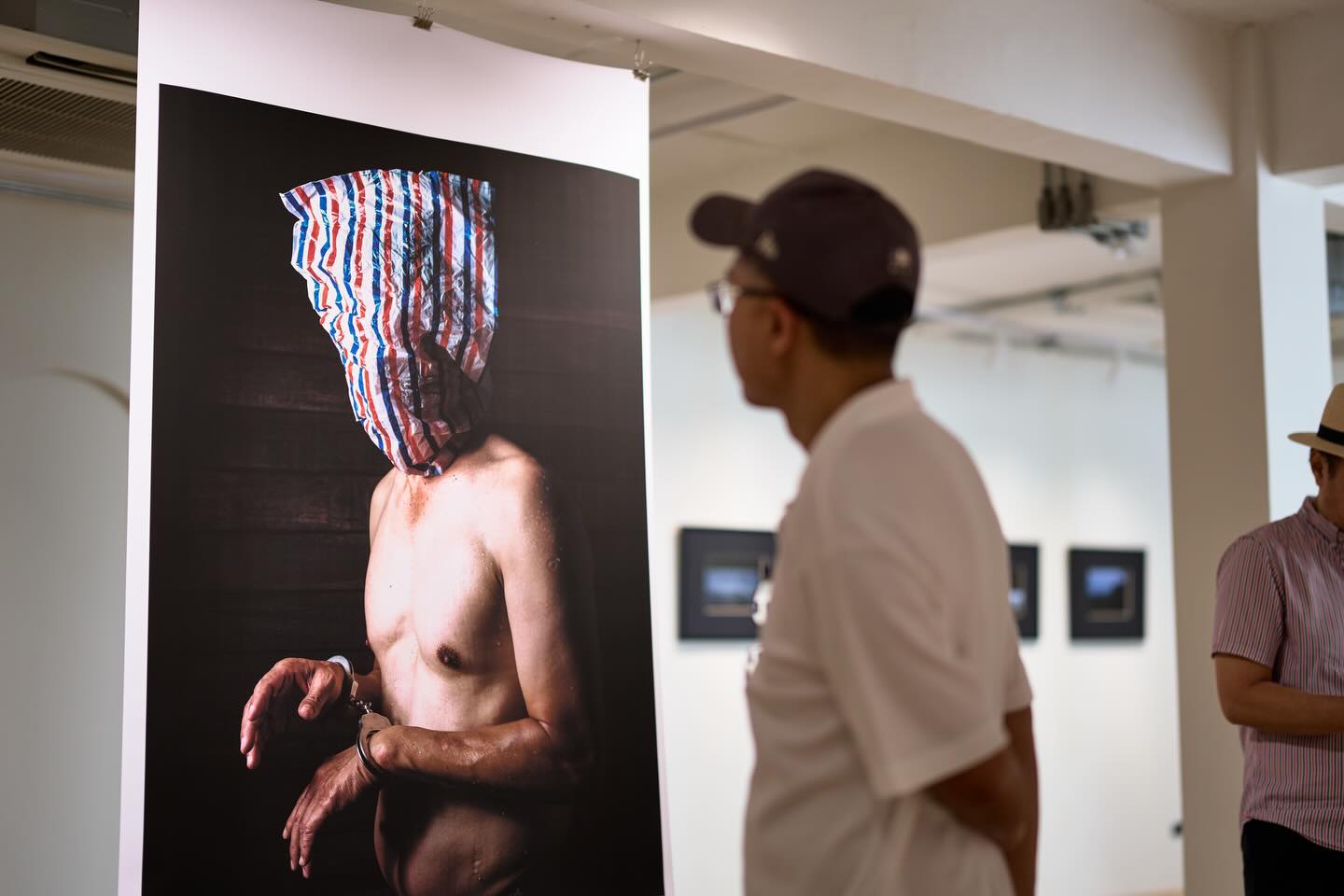 DELUSIONAL | DELUSIONAL - หลงผิด โดย มานิต ศรีวานิชภูมิ และ อัครา นักทำนา