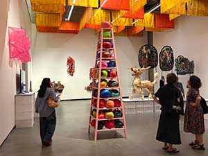 ชีวิต เวลา ยืดหยุ่น (Living in an Elastic Time) Curated by Gridthiya Gaweewong and Angkrit Ajchariyasophon