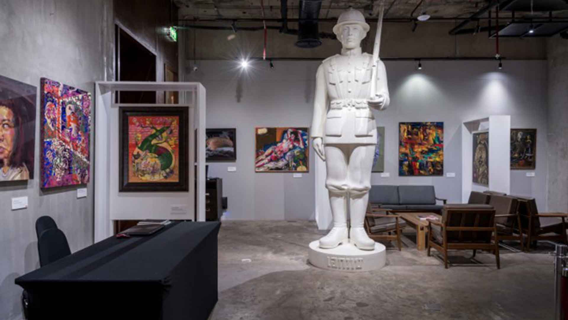 Gallery DUKE Contemporary Art Space at Gaysorn